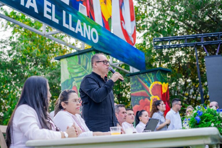 VILLAVICENCIO NO SE ACOGERÁ AL DÍA CÍVICO DECLARADO POR EL PRESIDENTE GUSTAVO PETRO