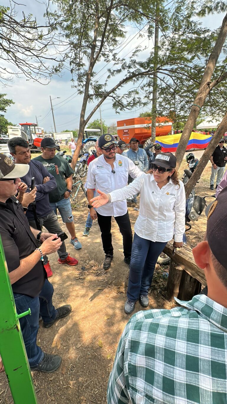 Gobernadora Rafaela Cortés se reunió con arroceros e inició gestiones para levantar el paro