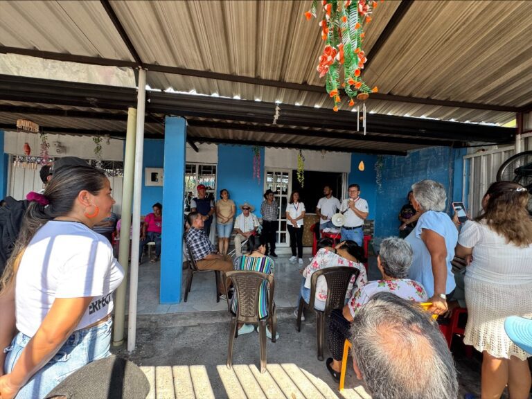 INICIA PROCESO DE TITULACIÓN PARA LA COMUNIDAD DE VILLA LORENA