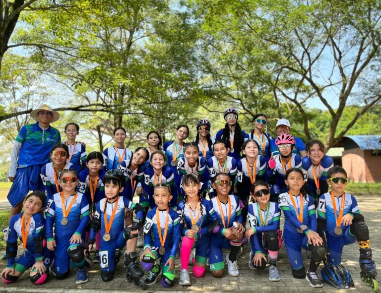 ESCUELA DE FORMACIÓN DE COFREM EN EL TOP 10 DEL DEPARTAMENTAL DE PATINAJE