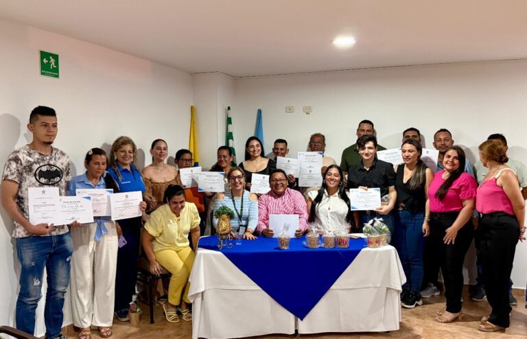 MUJERES MARCAN LA DIFERENCIA EN CURSO DE SOLDADURA DEL SENA Y ALCALDÍA