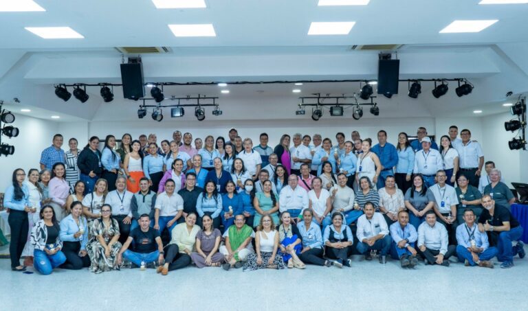 EL FONDO DE EMPLEADOS DE LA CAJA DE COMPENSACIÓN FAMILIAR COFREM CELEBRÓ SU 50 ANIVERSARIO
