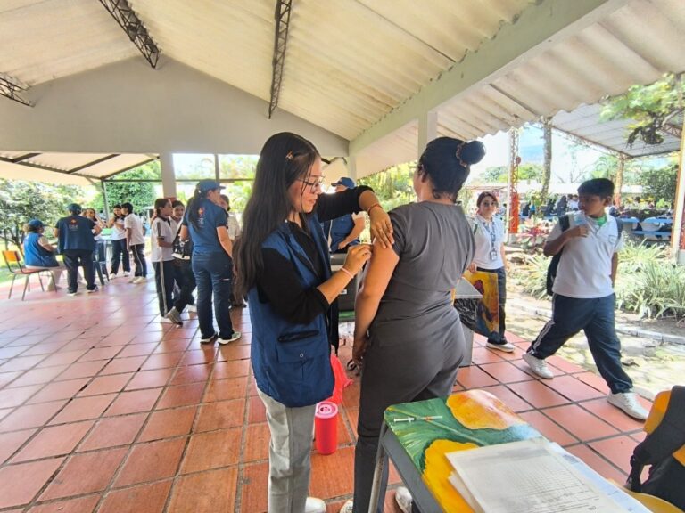 18 COLEGIOS OFICIALES DE VILLAVICENCIO YA CUENTAN CON CONSULTORIOS MÉDICOS