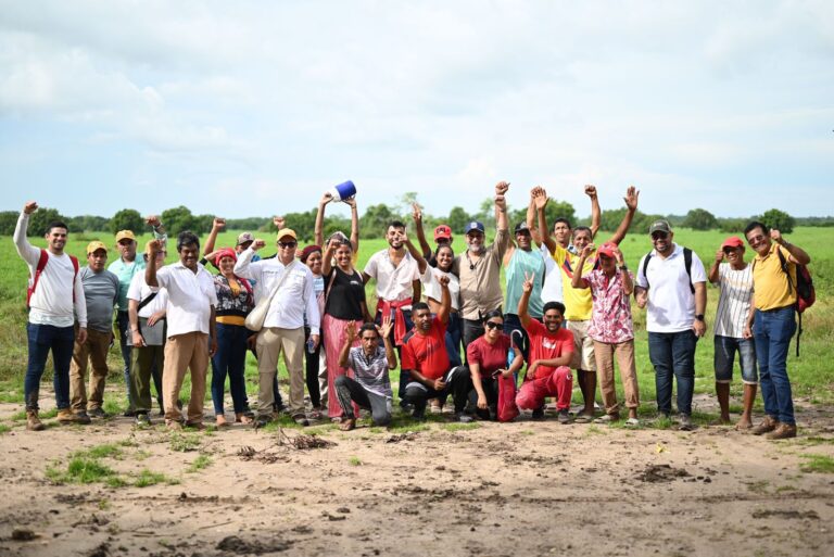Tierras con nexos parapolíticos pasan a agropescadores de Sucre: ANT recupera y entrega 263 hectáreas en San Benito Abad