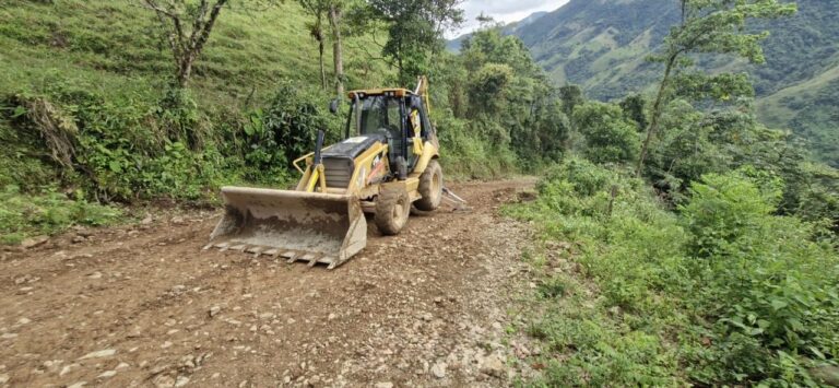 Gobernación del Meta habilita vía en el centro poblado Monfort, en El Calvario