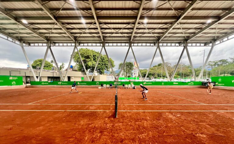 La Gobernadora del Meta entregó oficialmente las canchas de tenis del Parque Sikuani