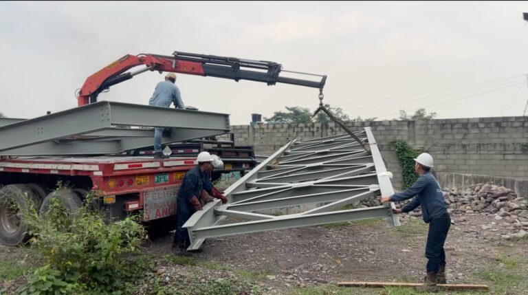 Instalación del nuevo puente peatonal en Playa Rica se hará este sábado 8 de noviembre