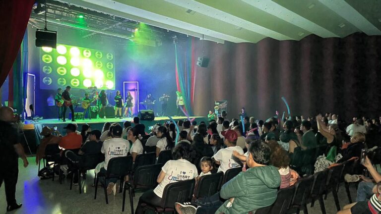 Éxito total en la Noche de Rock para Niños en la Biblioteca Pública Germán Arciniegas 