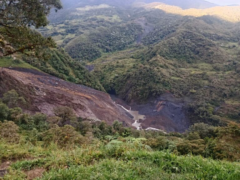 Equipo técnico de la Digerd-Meta atiende remoción en masa en El Calvario