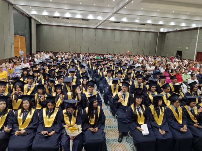 ESTE AÑO SE GRADUARÁN DE BACHILLERES MÁS DE 8.600 JÓVENES EN VILLAVICENCIO