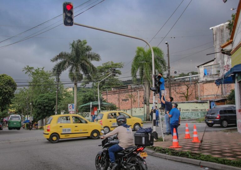 CONCEJO AVALA LA MODERNIZACIÓN DEL SISTEMA SEMAFÓRICO Y REACTIVACIÓN DE FOTODETECCIONES EN VILLAVICENCIO