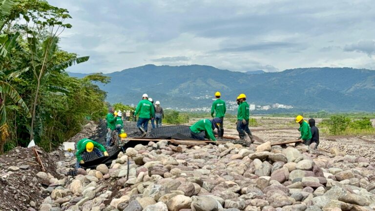 Gobernación del Meta verifica avance de obra que protege a más de 15barrios de Villavicencio frente a inundaciones del río Guatiquía