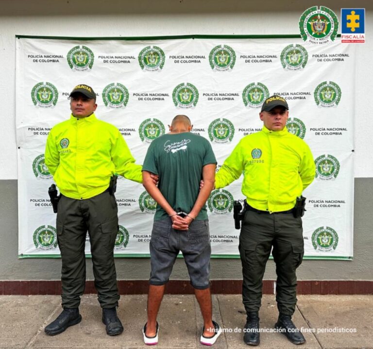 HOMBRE SEÑALADO DE AMENAZAR CON QUITARLE LA VIDA A SU EXCOMPAÑERA SENTIMENTAL FUE ASEGURADO