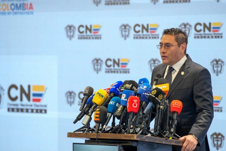 El Consejo Nacional Electoral instala la Comisión de Escrutinio Nacional correspondiente a las elecciones de segunda vuelta presidencial