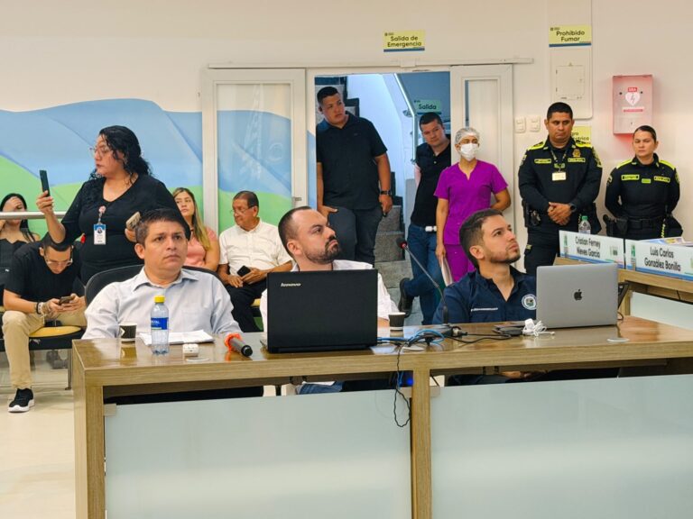 TARIFAS DEL AGUA Y CONTINUIDAD DEL SERVICIO, TEMAS CENTRALES DEL DEBATE DE CONTROL POLÍTICO a la eaav